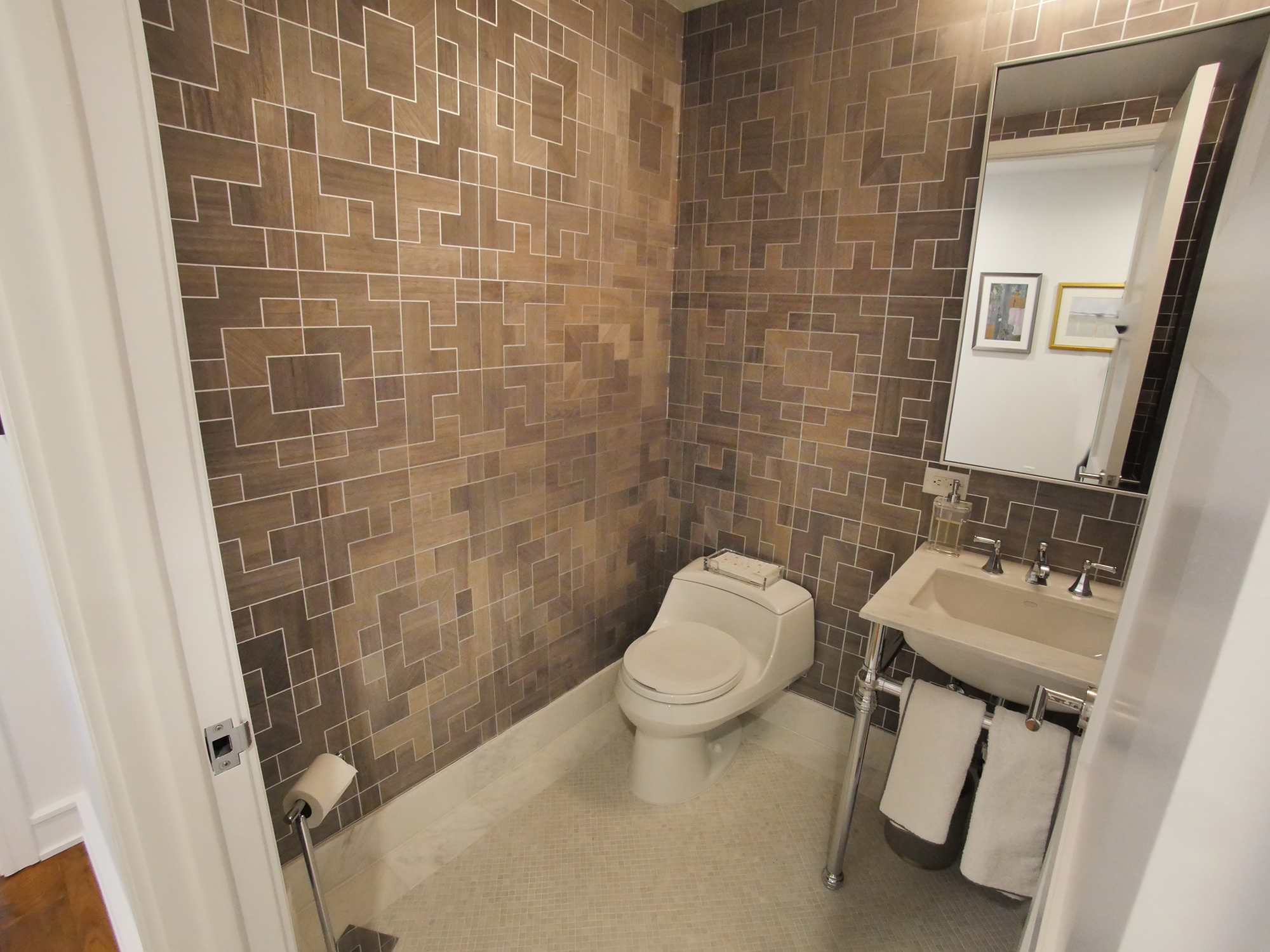 White Plains Cityscape, Half Bathroom